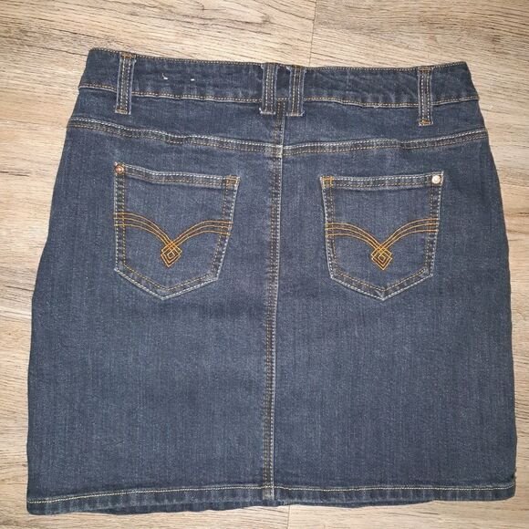 Women's Contrast Jean Denim Skirt Size 11 - Picture 2 of 7